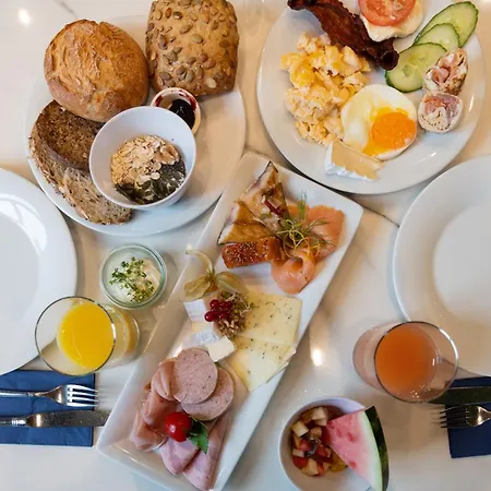 Kieler Yacht-club Hotel 4*
